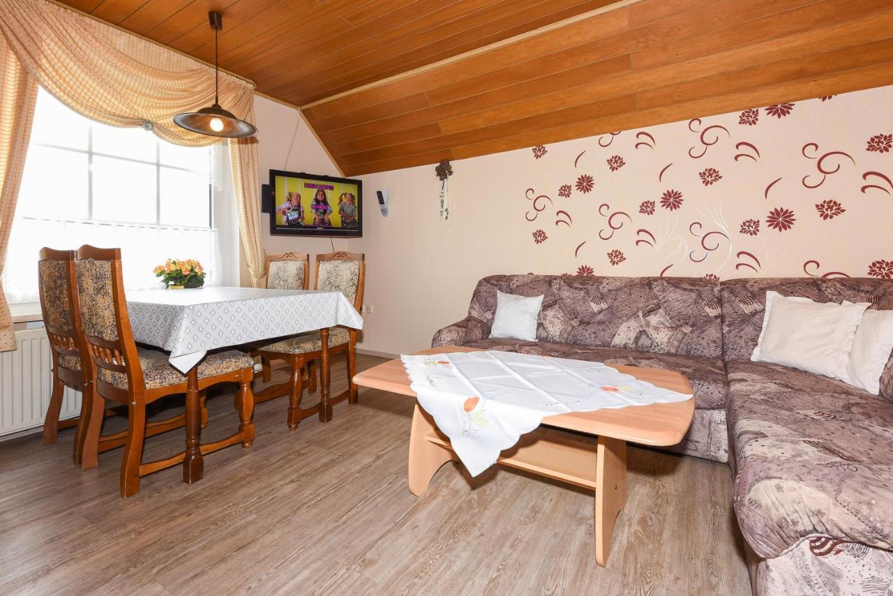 Ferienwohnungen Im Landhaus Oldenhof Stedesdorf Luaran gambar